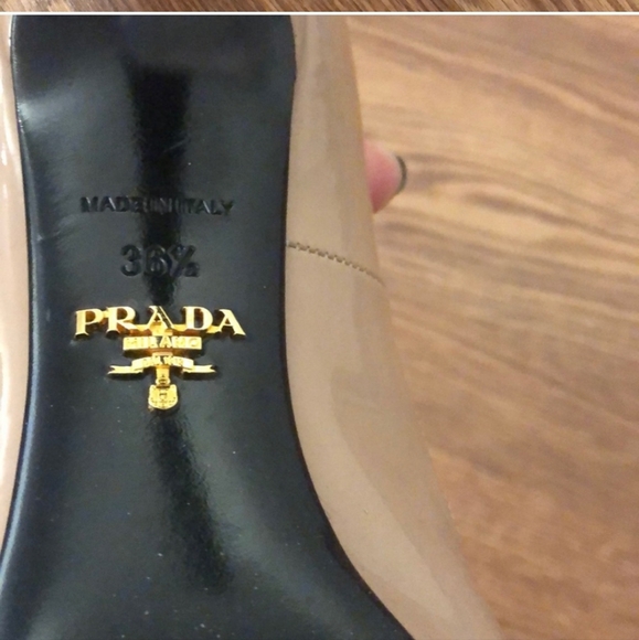 Prada - Picture 4 of 4